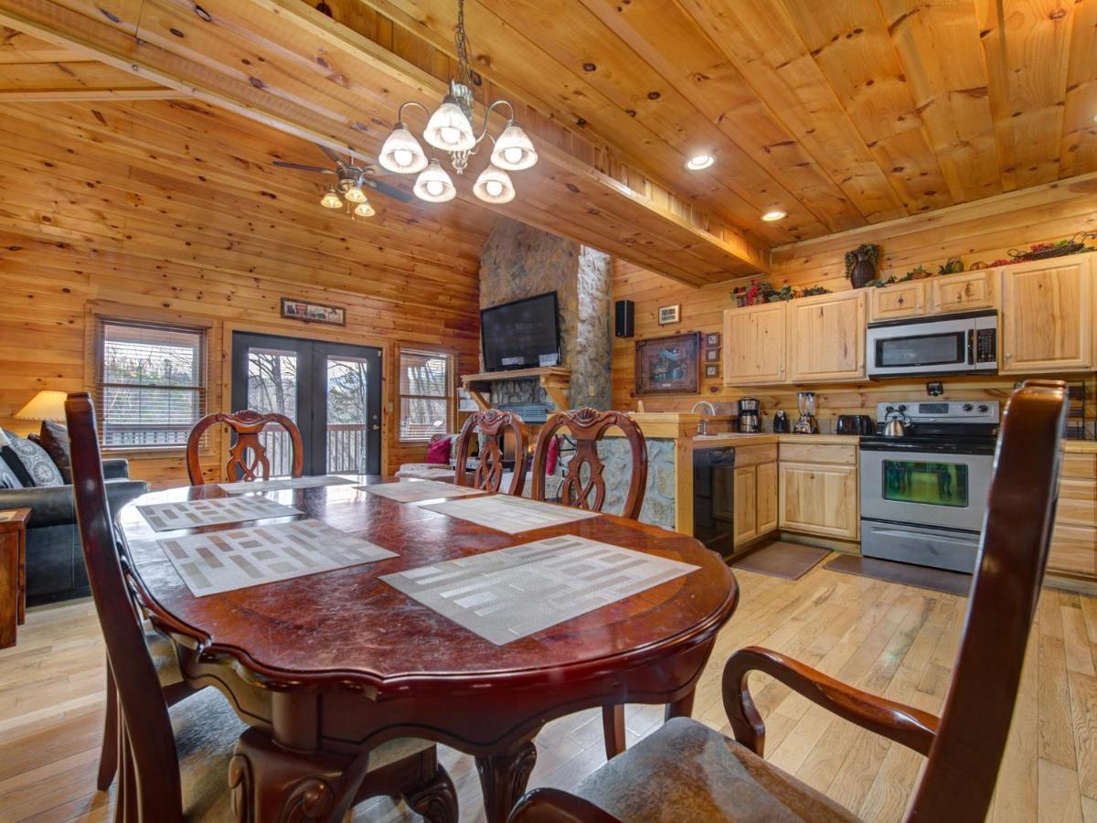 Splashing Sunrise, 2 Bedrooms, Private Pool, Arcade, Hot Tub, Sleeps 6 Пиджен Фордж Екстериор снимка