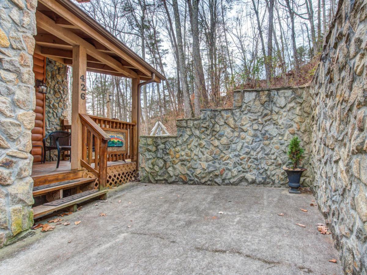 Splashing Sunrise, 2 Bedrooms, Private Pool, Arcade, Hot Tub, Sleeps 6 Пиджен Фордж Екстериор снимка