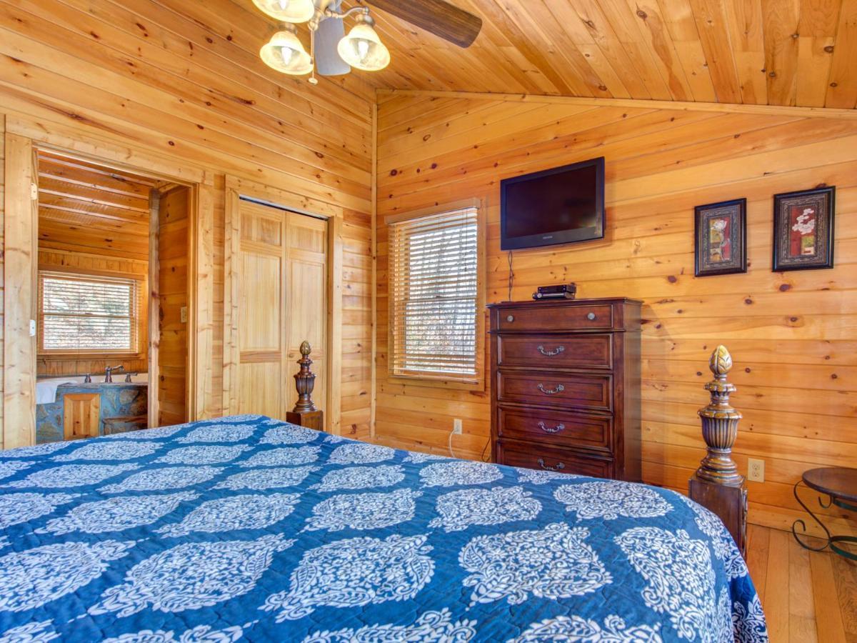 Splashing Sunrise, 2 Bedrooms, Private Pool, Arcade, Hot Tub, Sleeps 6 Пиджен Фордж Екстериор снимка